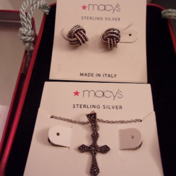 .925 STERLING SILVER DAINTY NECKLACE & EARRINGS - Picture 5 of 5